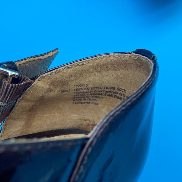 Söfft Brown Patent Crinkled Leather T-Strap Heeled Sandals Pumps Size 10M - Picture 14 of 14